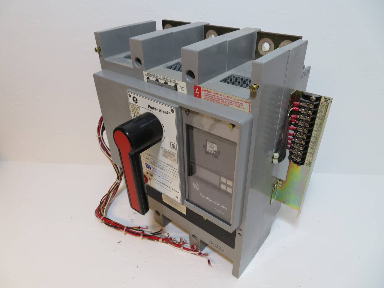 GE Power Break 1600A TP1616TTCR LI Circuit Breaker Aux 1600 Amp